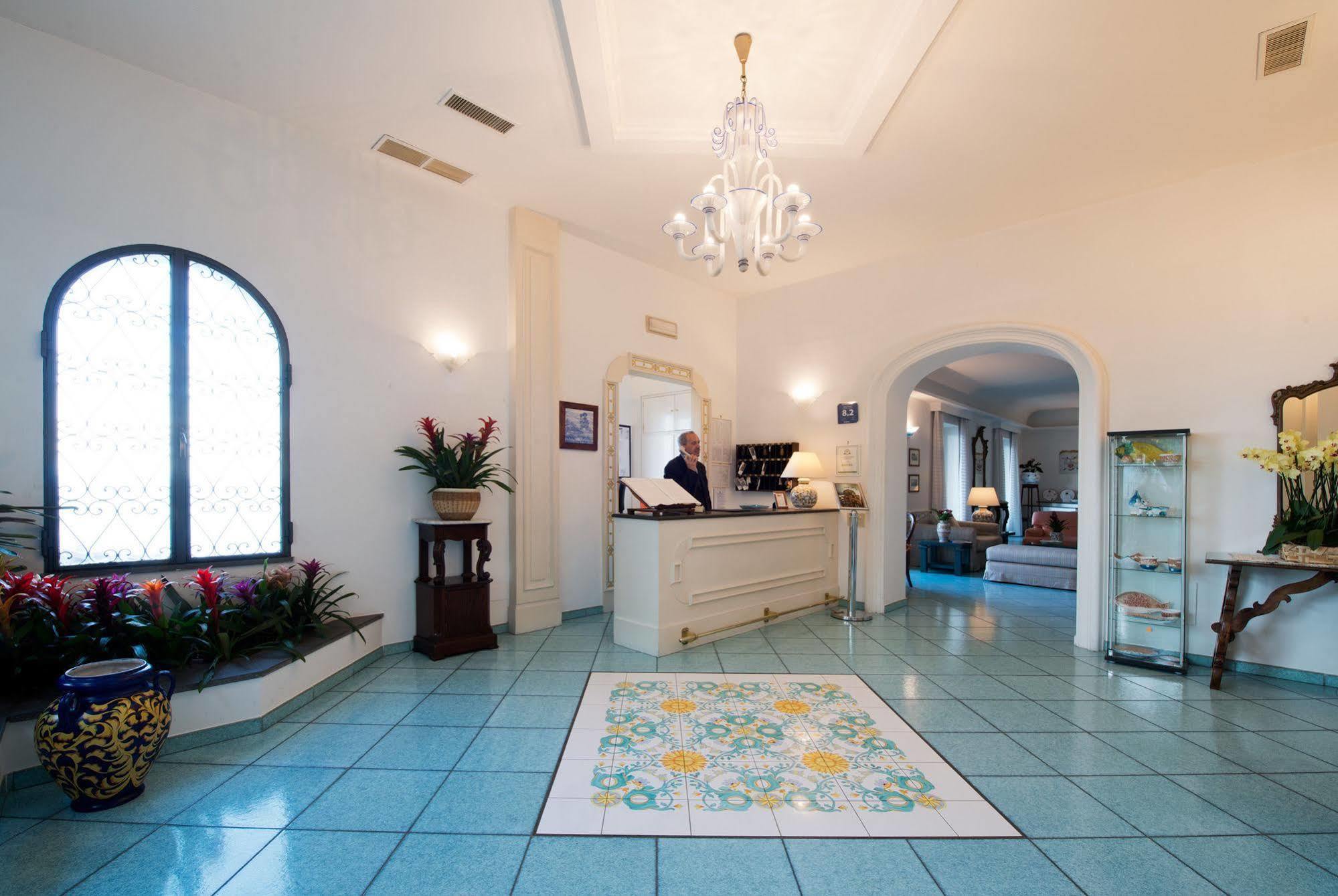 Hotel Aurora Amalfi Luaran gambar
